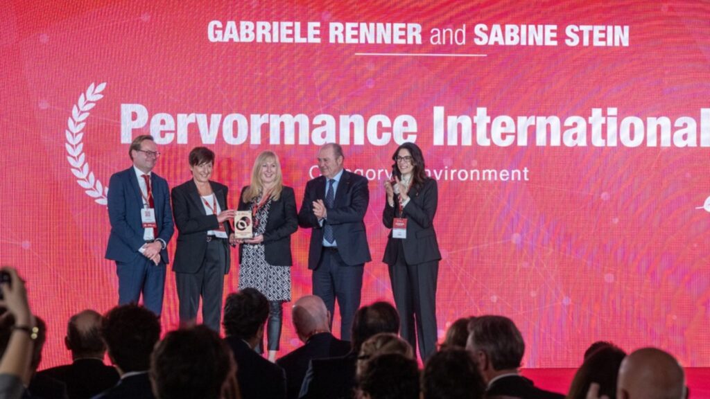 SME EnterPrize Award Preisverleihung an Gabriele Renner und Sabine Stein